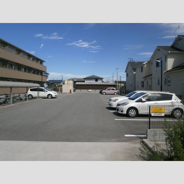 駐車場 (駐車場)