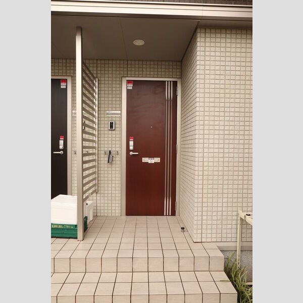 現地周辺 (ロビー　アプローチ)