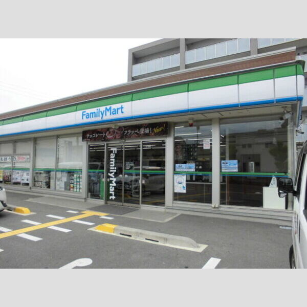 現地周辺 (ファミリーマート加古川新神野店(615m))