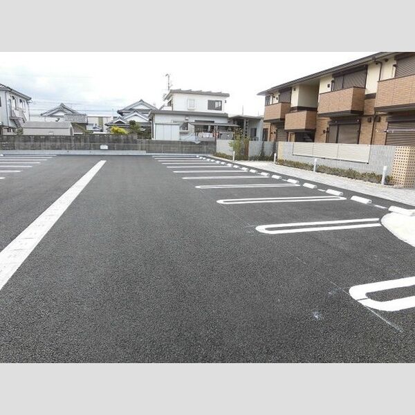 駐車場 (駐車場)