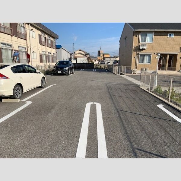駐車場 (駐車場)