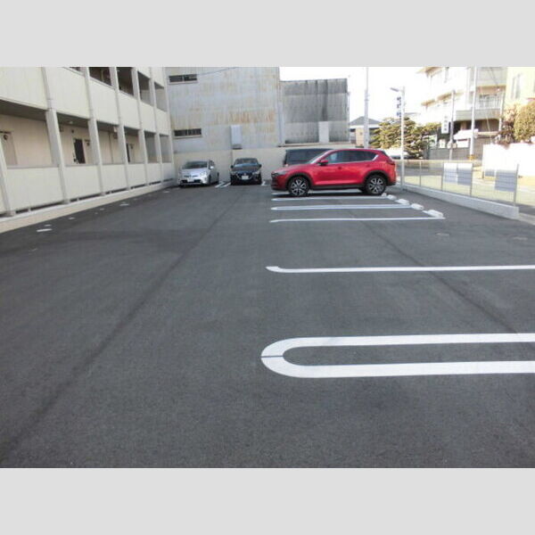 駐車場 (駐車場)