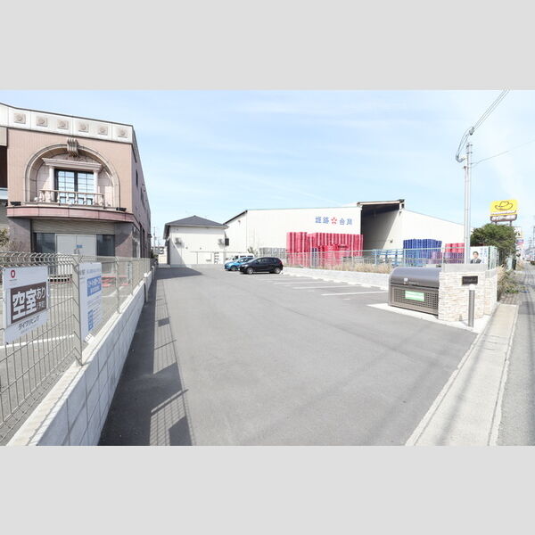 駐車場 (駐車場)