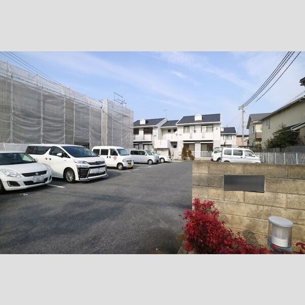 駐車場 (駐車場)