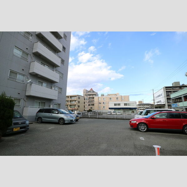 駐車場 (駐車場)