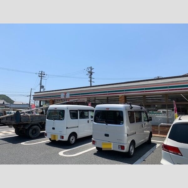 現地周辺 (セブンイレブン姫路兼田店約970m)