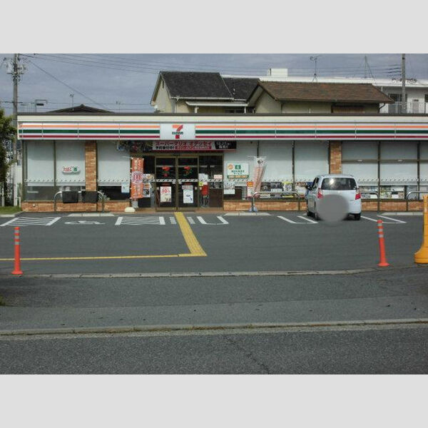 現地周辺 (セブンイレブン姫路双葉町店(約30m))