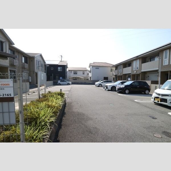 駐車場 (駐車場)