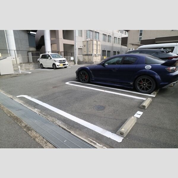 駐車場 (駐車場)