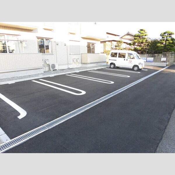 駐車場 (駐車場)