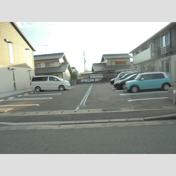駐車場 (駐車場)