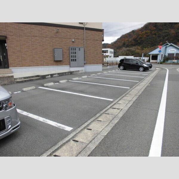 駐車場 (駐車場)