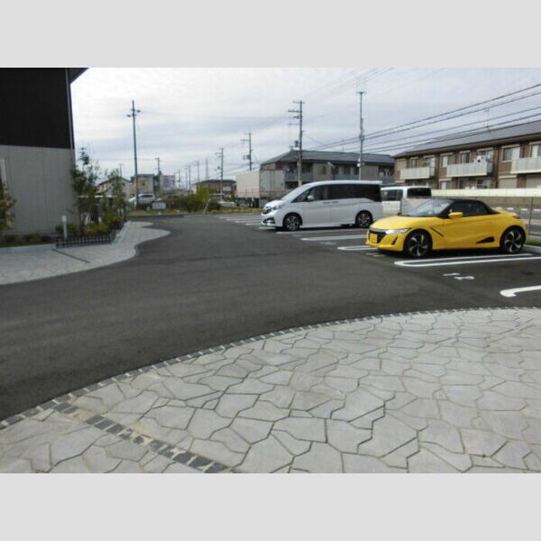 駐車場 (駐車場)