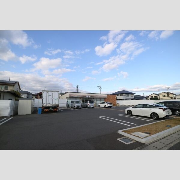 現地周辺 (セブンイレブン播磨野添1丁目店(359m))