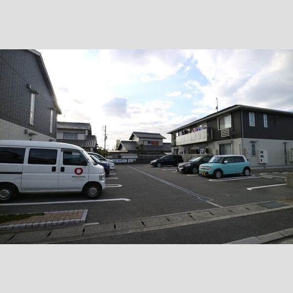 駐車場 (駐車場)