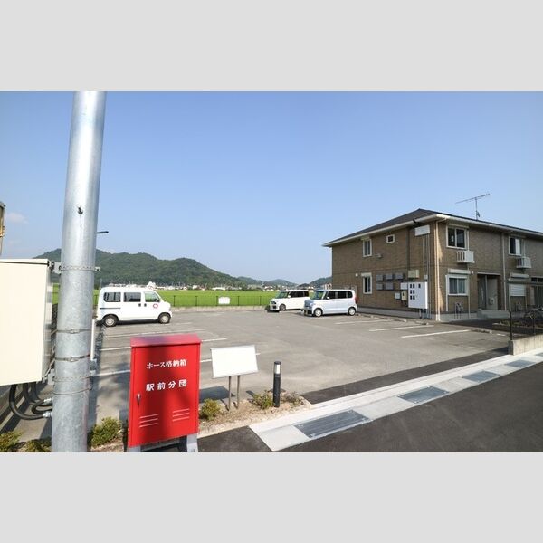 駐車場 (駐車場)