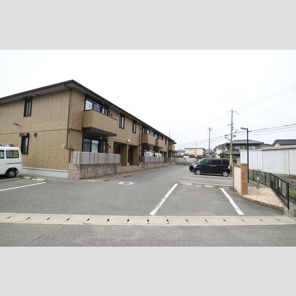 駐車場 (駐車場)