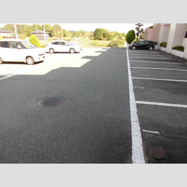 駐車場 (駐車場)