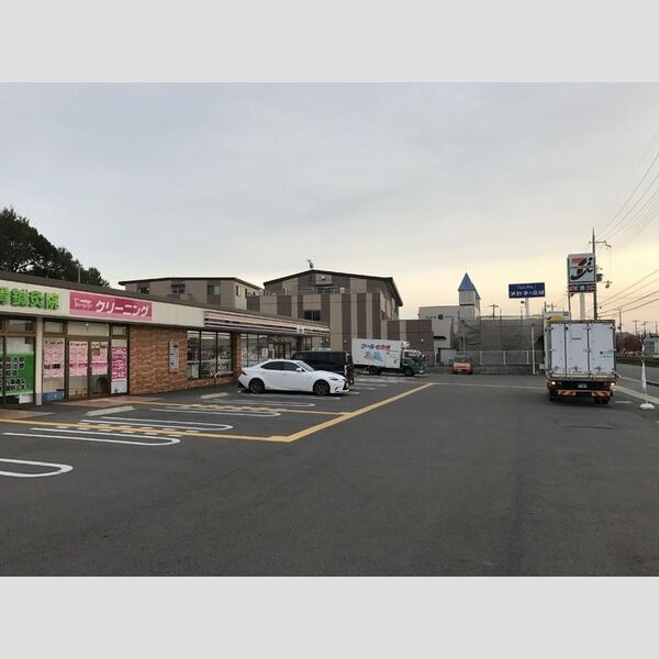 現地周辺 (セブンイレブン稲美国岡店(745m))