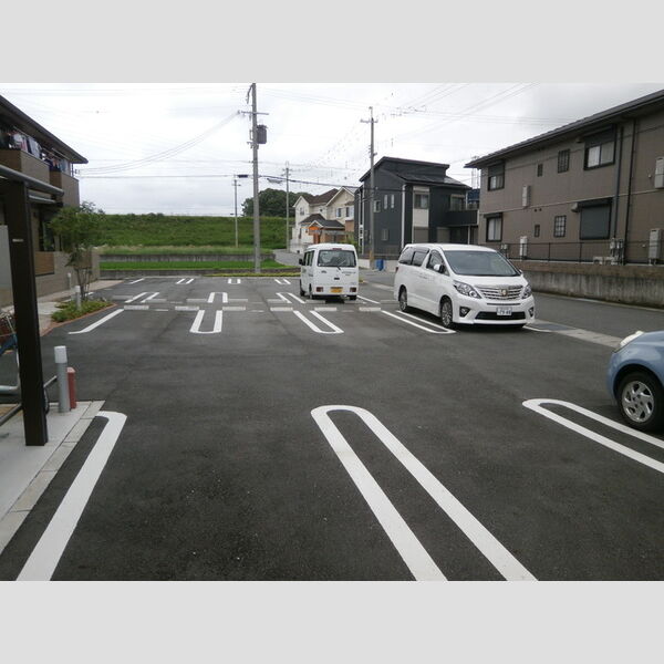 駐車場 (駐車場)