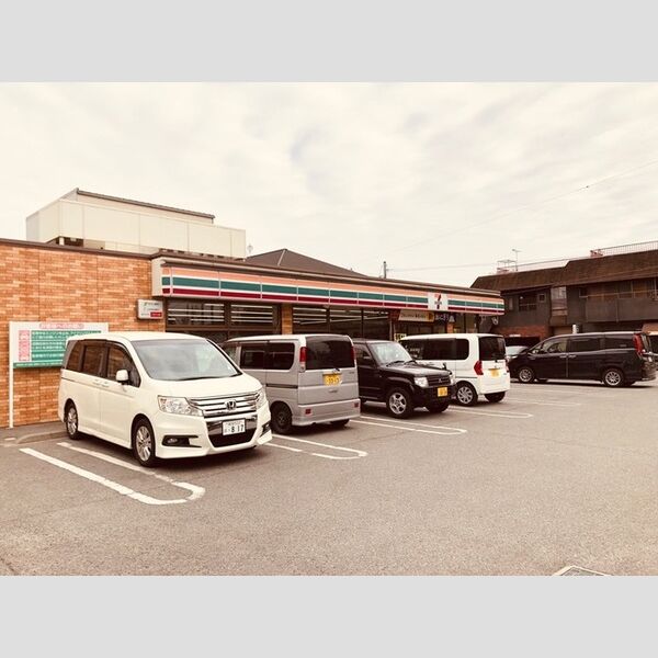 現地周辺 (セブンイレブン姫路広畑東新町店(300m))
