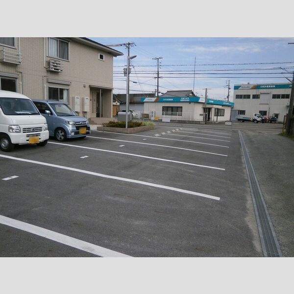 駐車場 (駐車場)