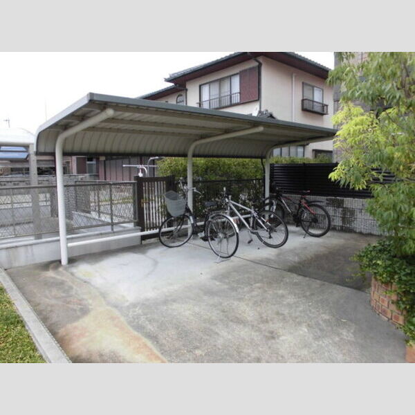 駐車場 (駐輪場)