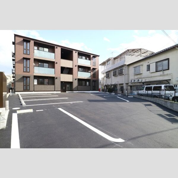 駐車場 (駐車場)