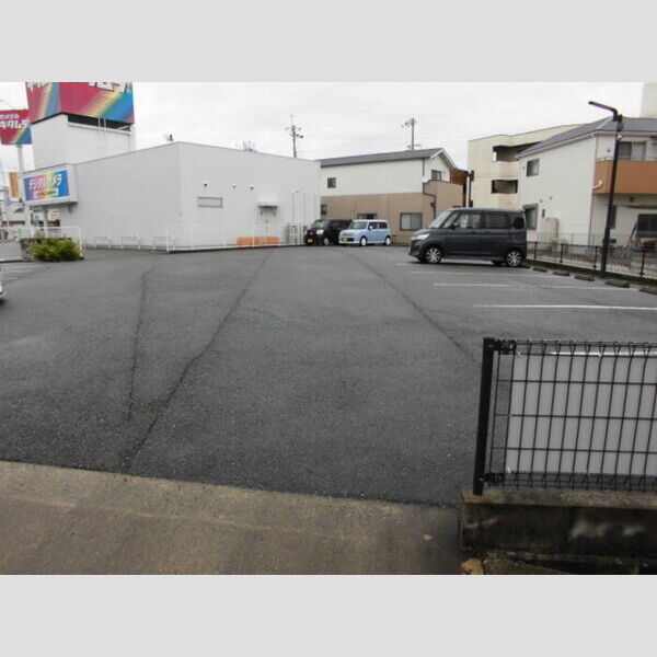 駐車場 (駐車場)