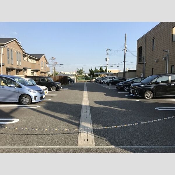 駐車場 (駐車場)