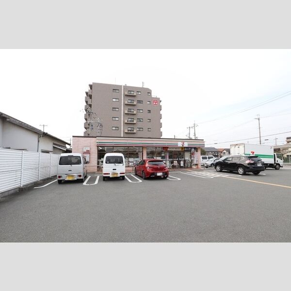 現地周辺 (セブンイレブン姫路飯田1丁目店(339m))