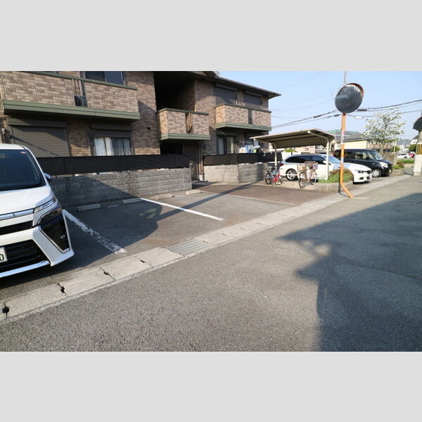駐車場 (駐車場)