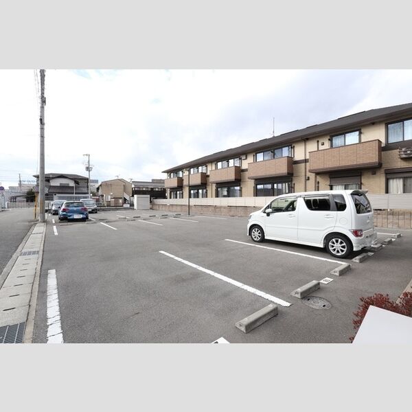 駐車場 (駐車場)
