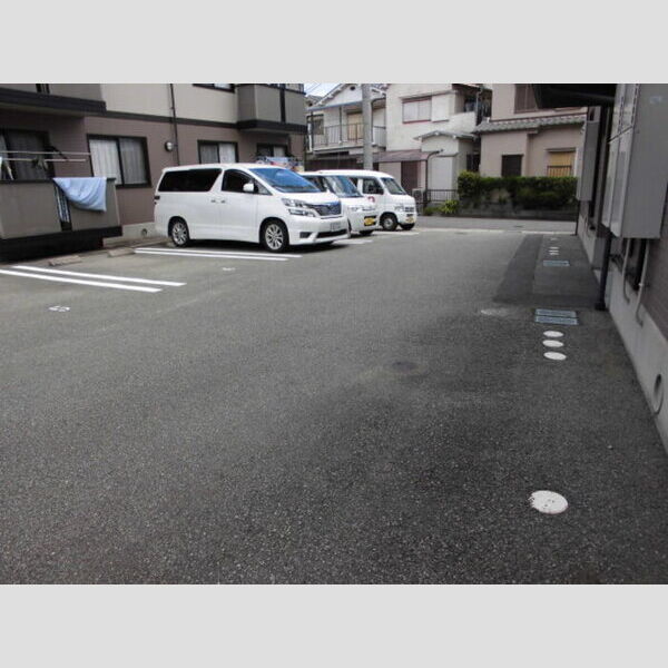 駐車場 (駐車場)