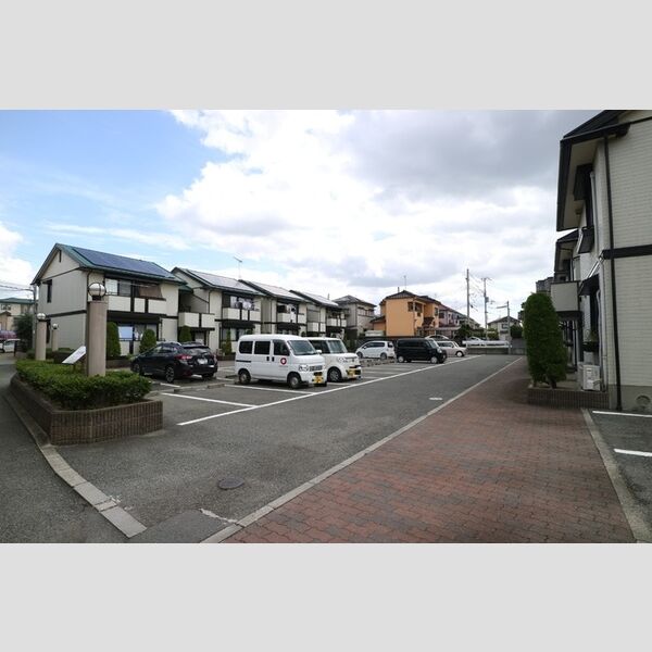 駐車場 (駐車場)