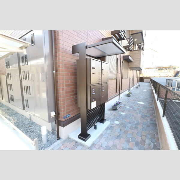 現地周辺 (宅配ボックス)