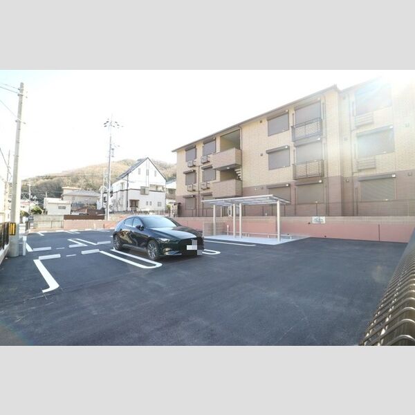 駐車場 (駐車場)