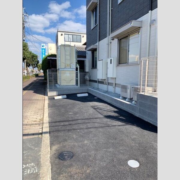 駐車場 (駐車場)