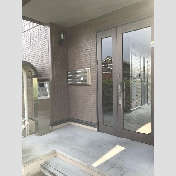 エントランス (エントランス)