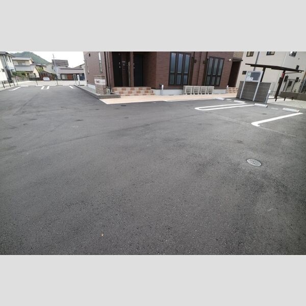 駐車場 (駐車場)