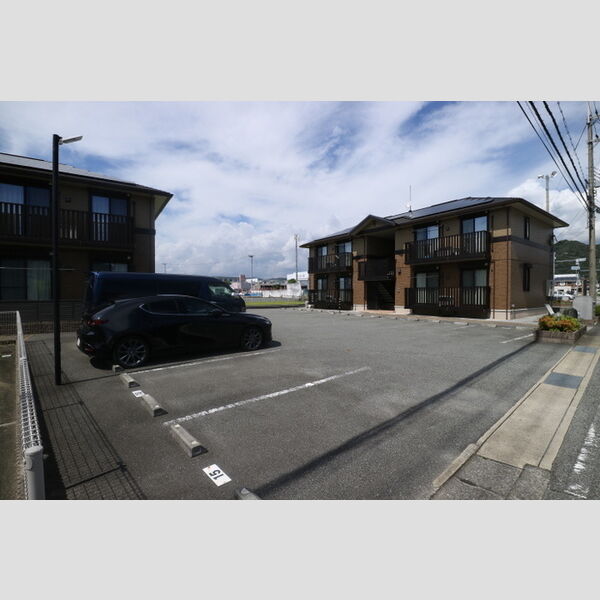 駐車場 (駐車場)
