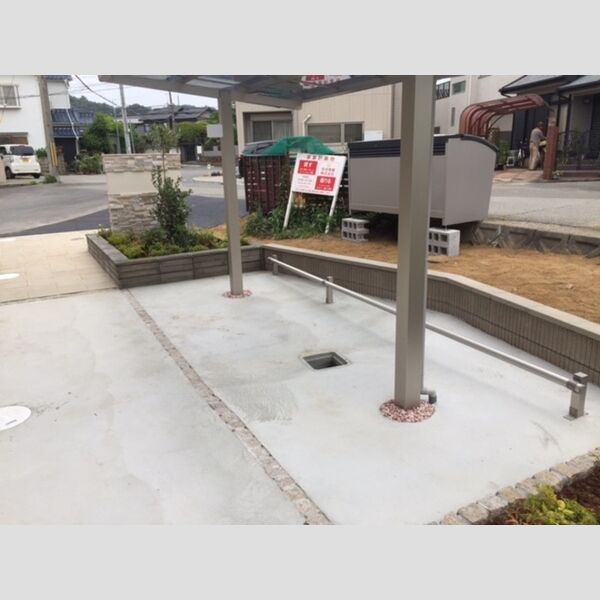 現地周辺 (駐輪場)