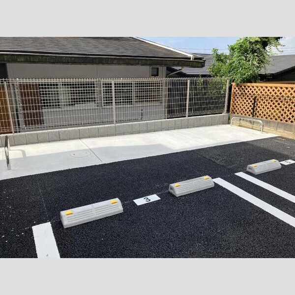 現地周辺 (駐輪スペース)