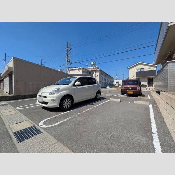 駐車場 (駐車場)