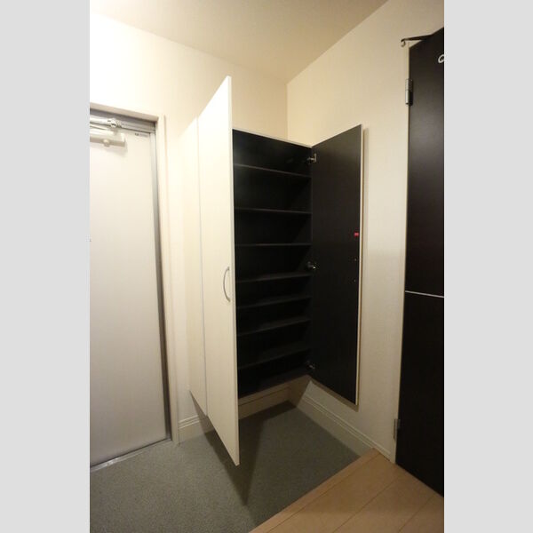 玄関 (シューズBOX)