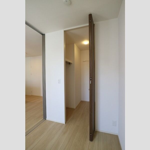 収納 (ウォークインクローゼット)