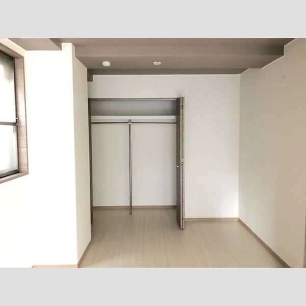 その他 (洋室)