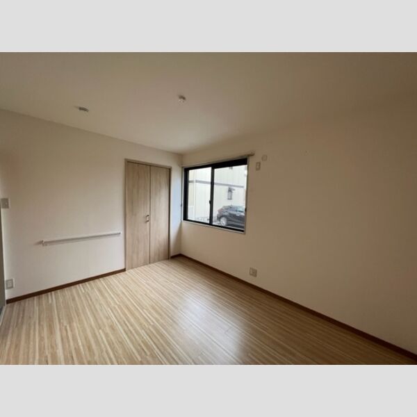 その他 (洋室②)