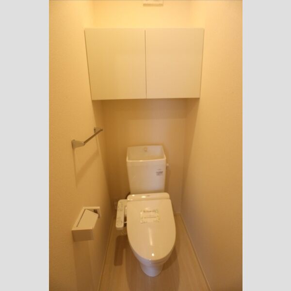 トイレ (温水洗浄暖房便座)