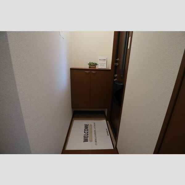 玄関 (玄関)